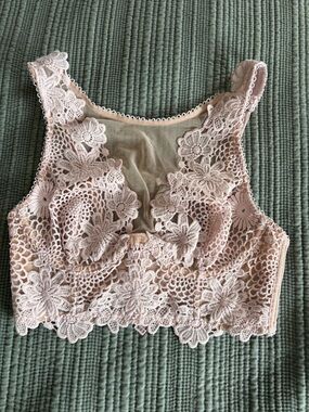 Victoria's Secret Lace Bralette in Light Blush Pink